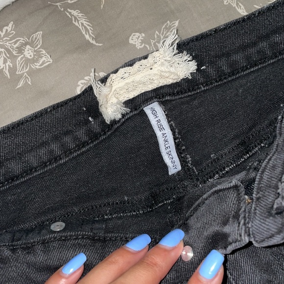 black jeans - Picture 2 of 2